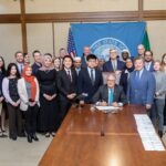 byron-inslee_signing