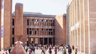 students in front of odegaard